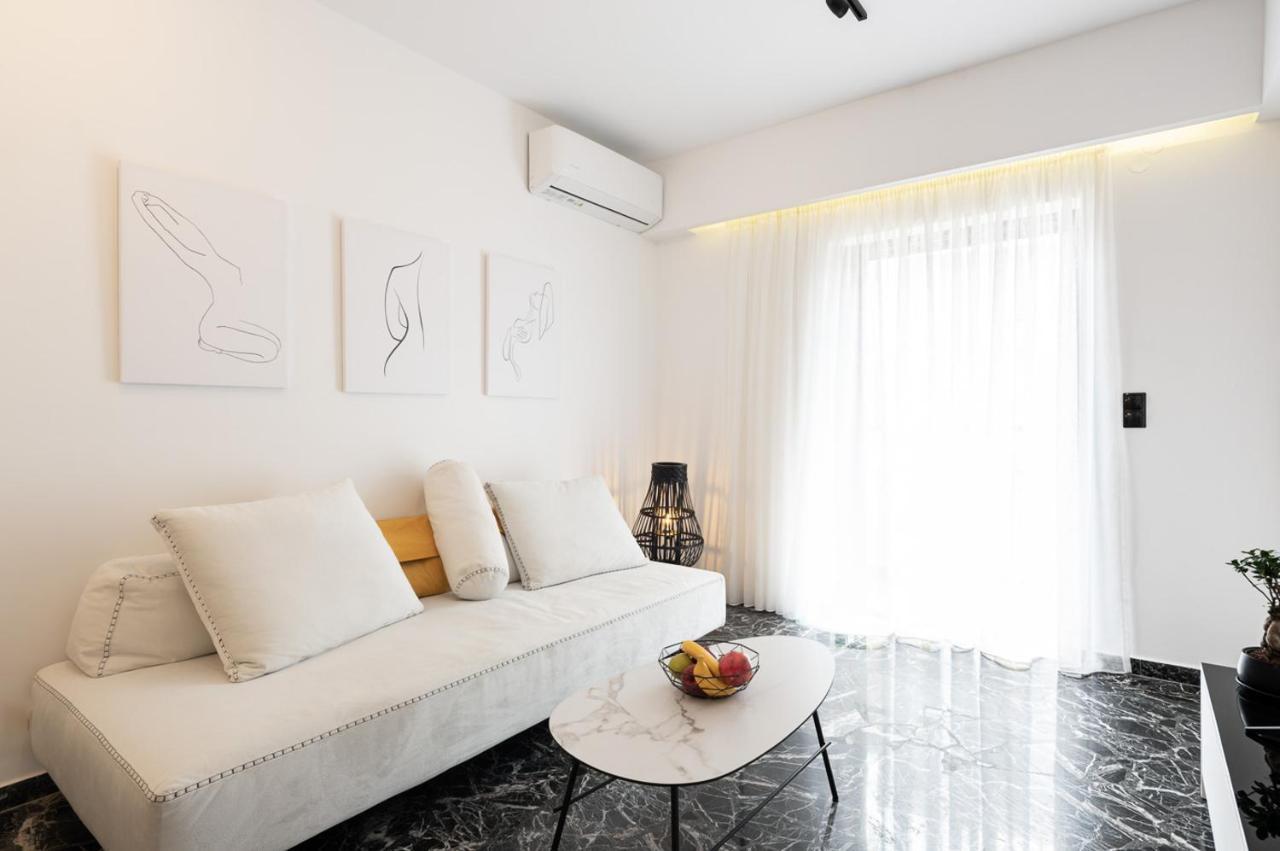 Lux Apt Next To Port & City Center イラクリオン エクステリア 写真