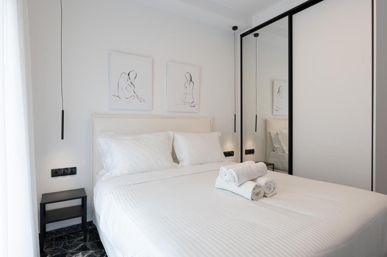 Lux Apt Next To Port & City Center イラクリオン エクステリア 写真