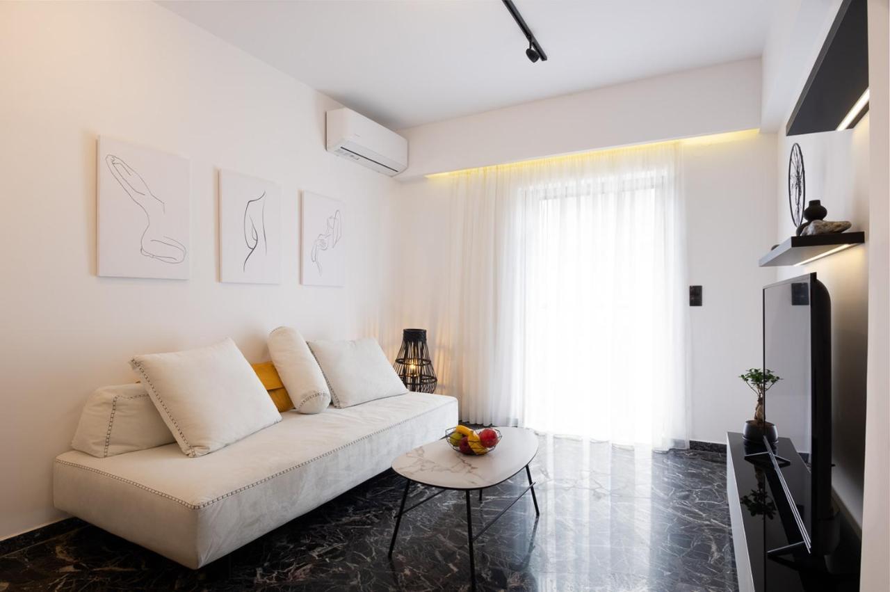 Lux Apt Next To Port & City Center イラクリオン エクステリア 写真