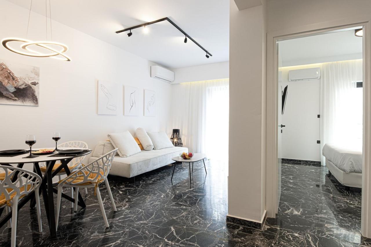 Lux Apt Next To Port & City Center イラクリオン エクステリア 写真